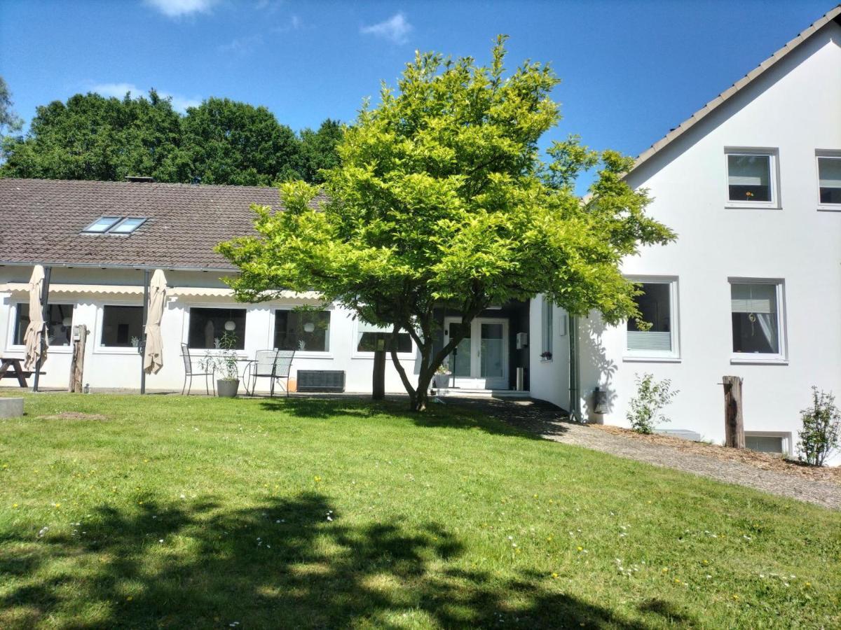 Gaestehaus Falkenhof Westensee Extérieur photo
