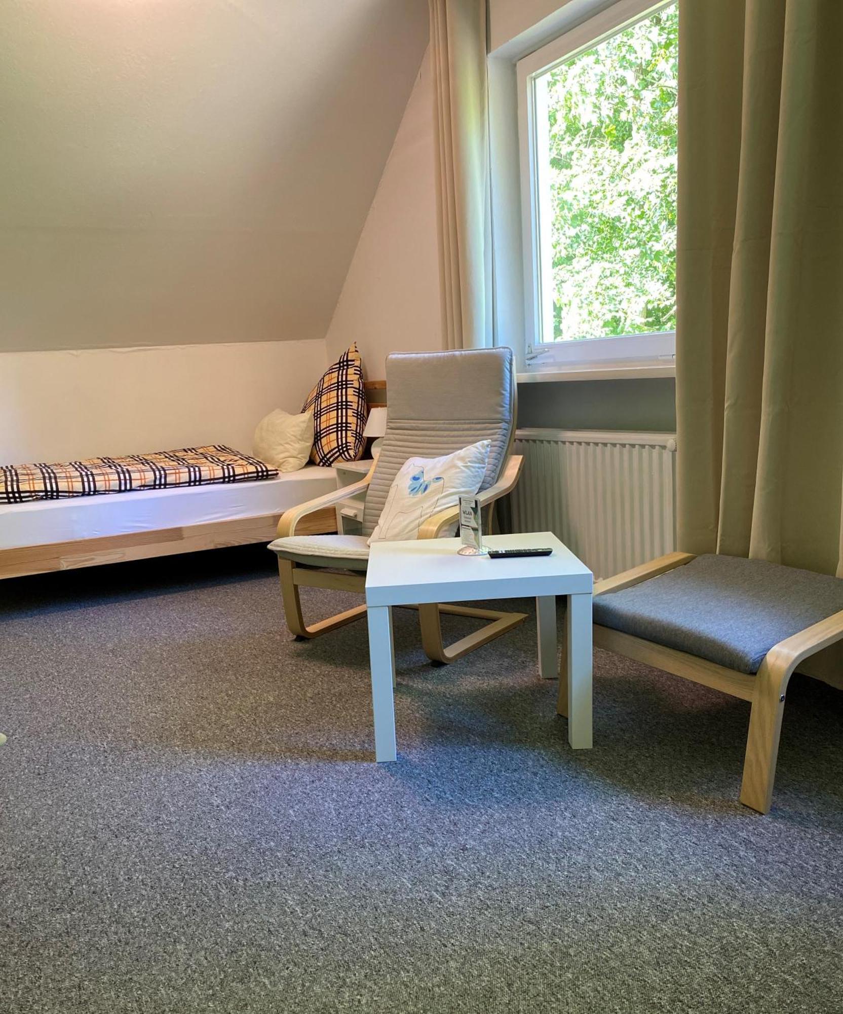 Gaestehaus Falkenhof Westensee Chambre photo